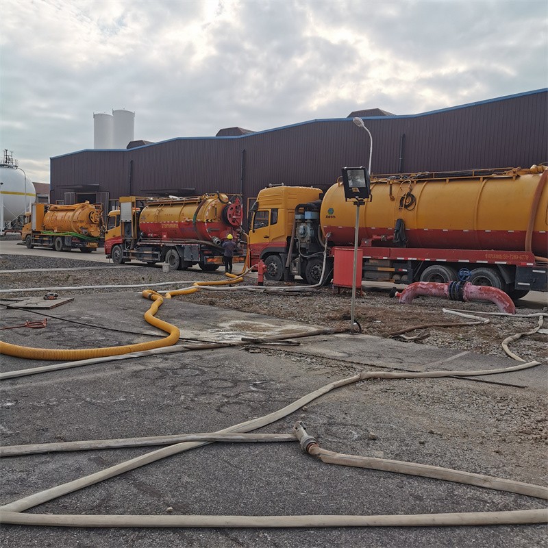 淮上污水池清理